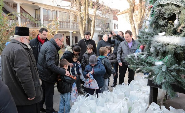 Станишев даде старт на благотворителните акции на БСП