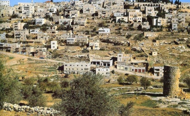 Хиляди се стичат към Витлеем, за да посрещнат Рождество 