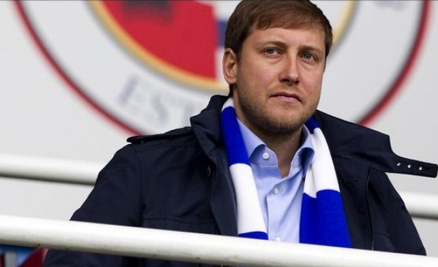 Зингаревич продава Рединг