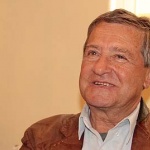 Дадено ни е свише да се обичаме 