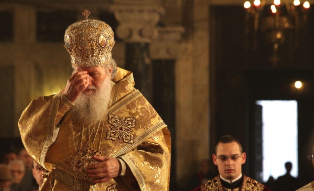 Патриарх Неофит оглави празничната литургия за Петдесетница