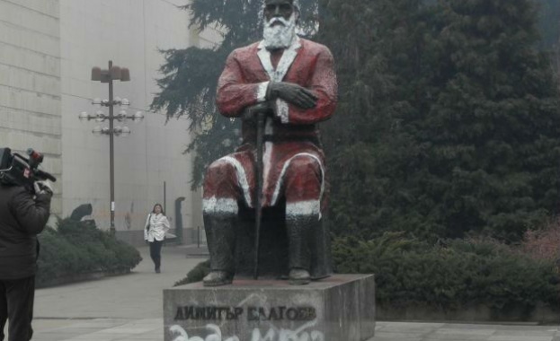 ГЕРБ: Защо нямаше арести при поругаването на паметника на Альоша в Пловдив?