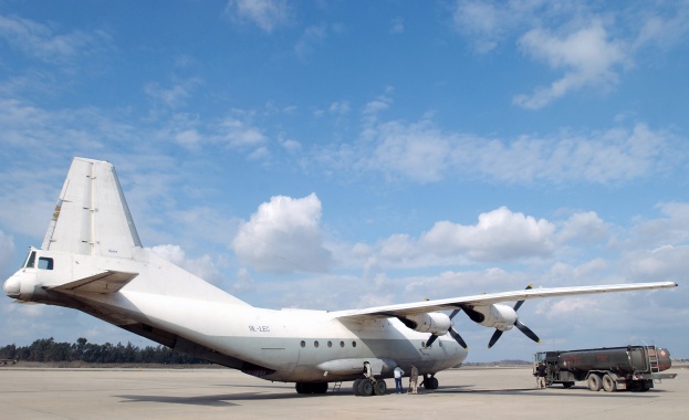 Самолет се разби в Сибир, 9 души загинаха 