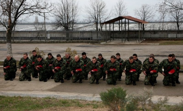 Сухопътните войски отдадоха почит на военнослужещите, загинали в Кербала