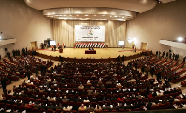 Над 40 иракски депутати напускат парламента