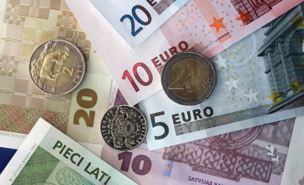 Латвия приема еврото на 1 януари