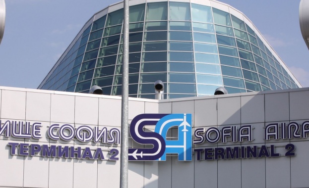 Засилено полицейско присъствие по гари и летища