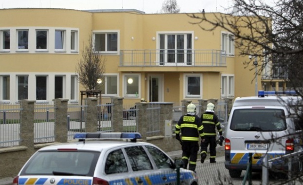 Откриха оръжия в резиденцията на загиналия палестински посланик 