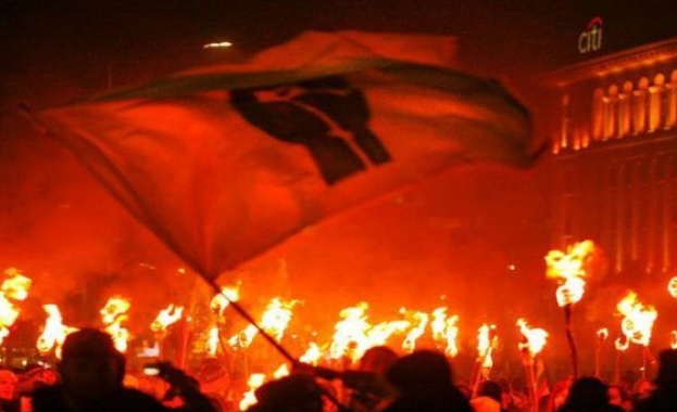 Ранобудните атакуваха опозицията