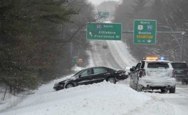 Снежната буря в САЩ взе 15 жертви 