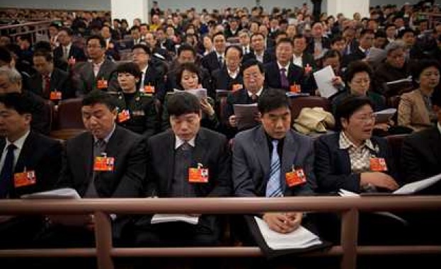 37 000 китайски чиновници разследвани през 2013 г. 