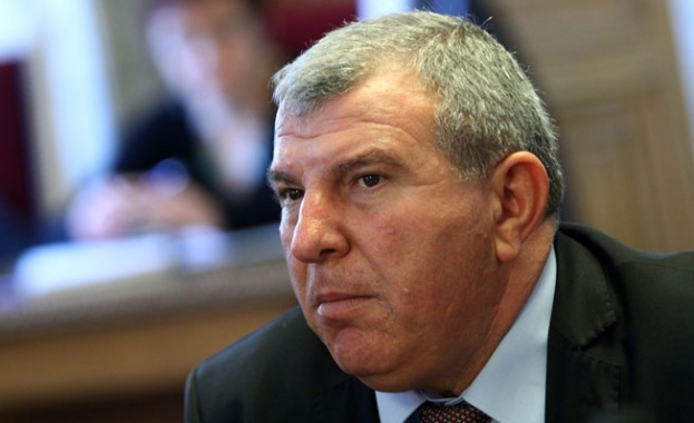 Греков плаши с наводнения и преливане на язовири