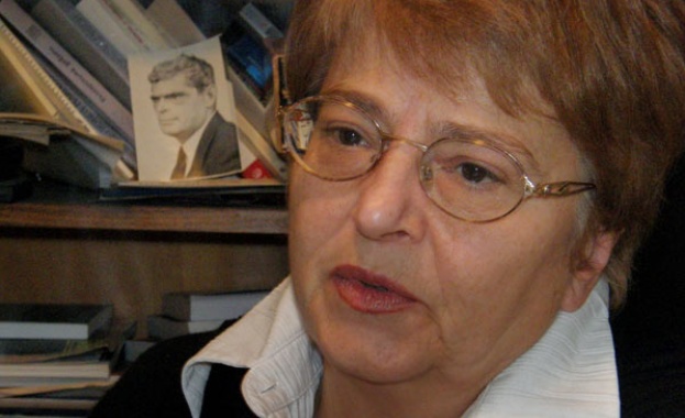 Журналист: Поведението на Сидеров е роля 