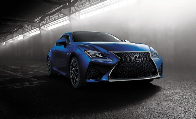 Lexus официално показа купето RC F