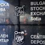 Предупреждават за измами с акции 