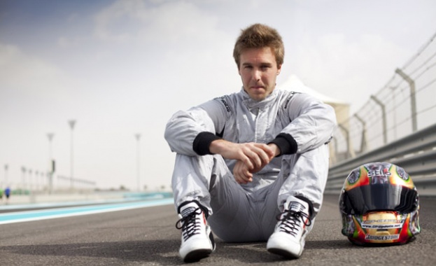 Давиде Валсеки напуска "Лотус"