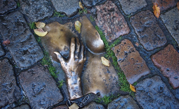 Музата на паважните сласти