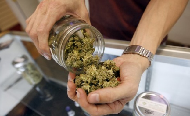 Килограм висококачествена марихуана задържаха на Дунав мост