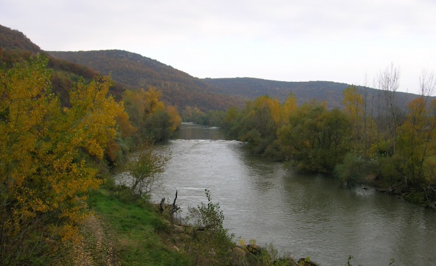 Откриха тялото на Деница, скочила в река Искър 