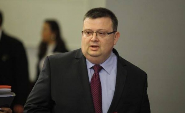  До 30 януари всички обвинения срещу Цветанов влизат в съда?  