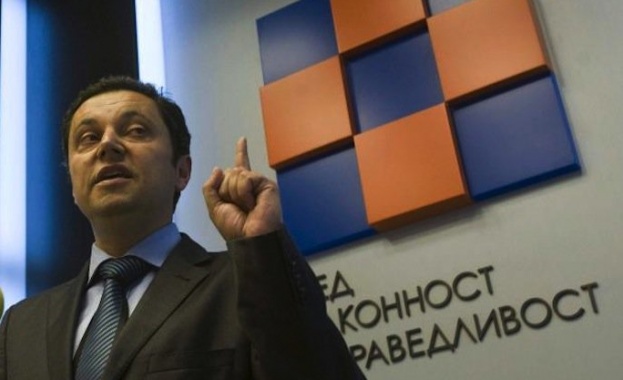 РЗС препоръчва двуполюсния политически модел