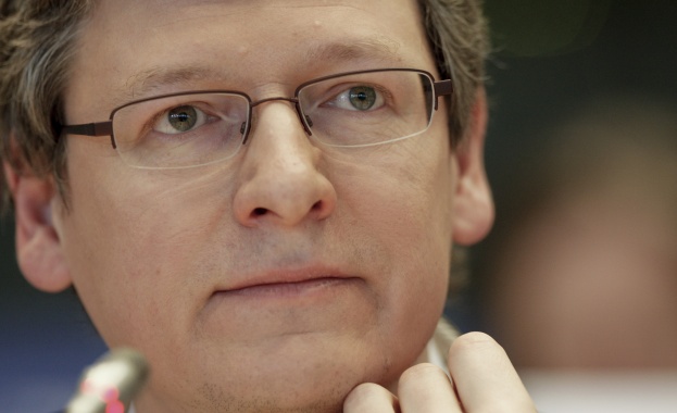 ЕК представи нови насоки за социалните помощи за имигранти