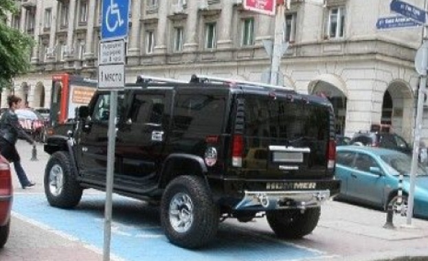 От утре КАТ ще снима неправилно паркиралите автомобили в столицата