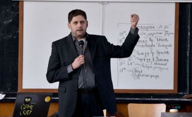 Доц. Таков: Окупацията успя, нанесе смъртоносна рана на статуквото