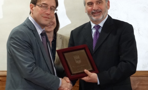 Кметовете на Асеновград и на Паранести обсъдиха проект за трансграничен ултрамаратон