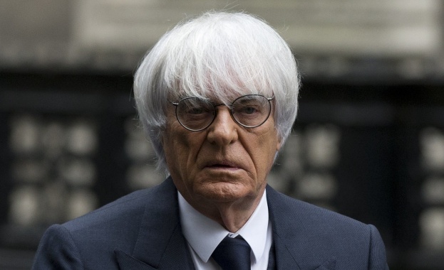  Екълстоун - на съд за подкуп