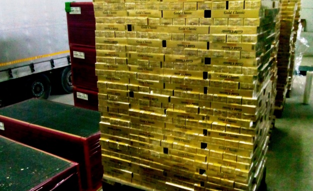 Митничари задържаха 6 млн. къса контрабандни цигари на "Кулата"