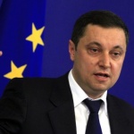 РЗС за Бареков и Кънев: Гладна кокошка просо сънува