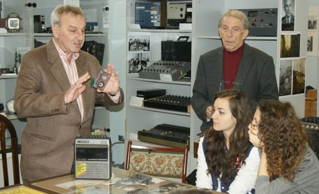 Генералният директор на БНР Янкулов проведе открит урок по радиоистория 