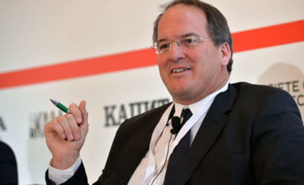 Единственият убедителен фактор за растеж на българската икономика, са успехите на българите в чужбина