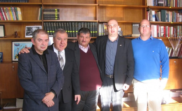 Бенвенисти се срещна с генералния секретар на израелската партия „Мерец” 