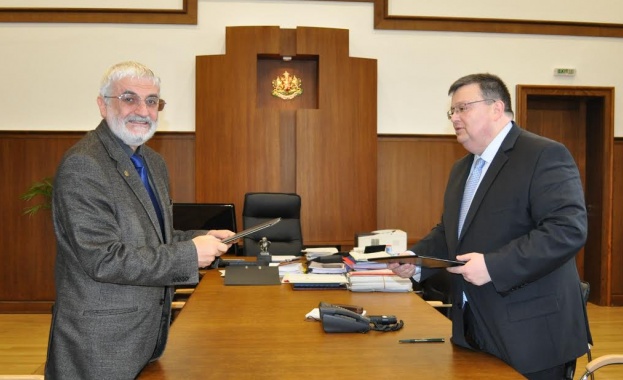 Прокуратурата и Сметната палата подписаха споразумение за сътрудничество