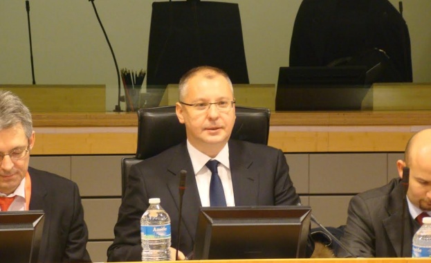 Станишев: Основна тема в Манифеста на ПЕС ще са работните места