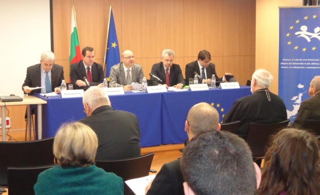 Ксенофобията и нетолерантността у нас нарастват