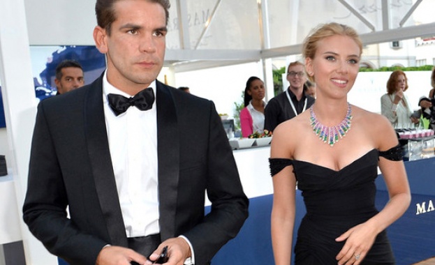 Скарлет не бърза да става булка 