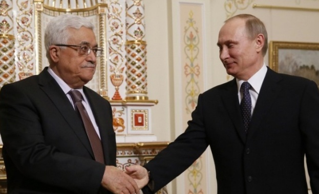 Абас поздрави Путин за успехите на Русия на международната сцена