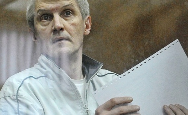 Лебедев пътува с децата си към Москва 