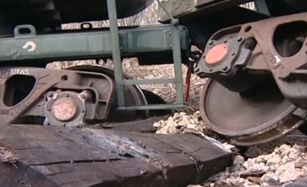 Пътнически влакове се удариха в Чехия