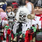 Над 800 участници във фестивала на маскарадните игри