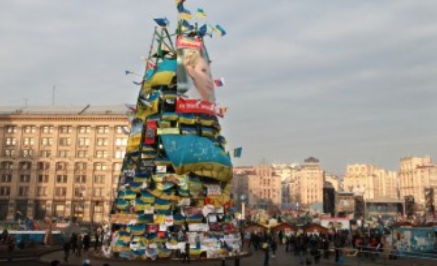 Мъж се обеси на Майдана 