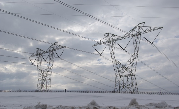 Обледяване на електропроводи е причина за прекъсването на тока в Бургаска област