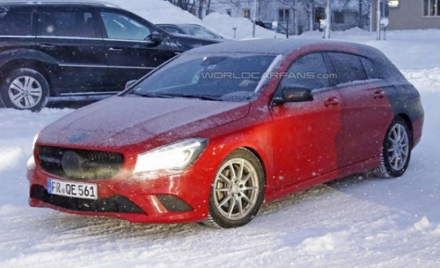 Папараци снимаха Merc А-класа комби