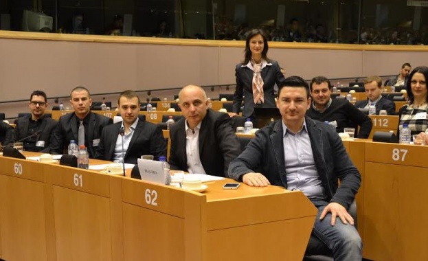 Габриел: Нужна е силна подкрепа за младите фермери