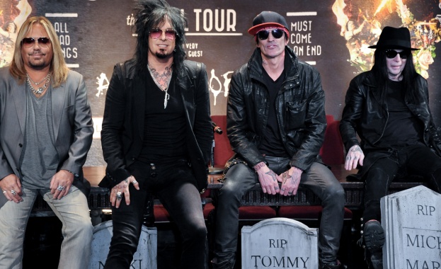 „Motley Crue” тръгват на прощално турне 