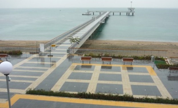 Община Бургас се сблъска с парадоксален казус