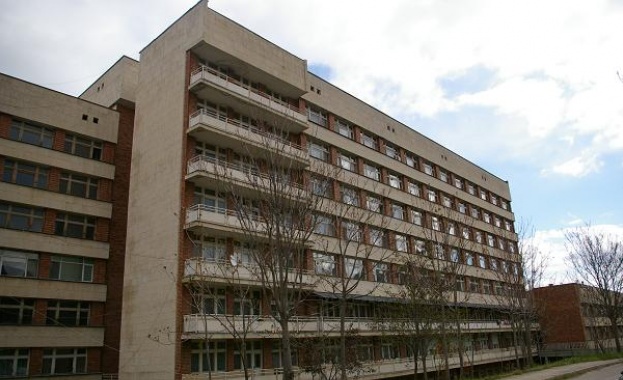 Роми се заселват в петричка болница